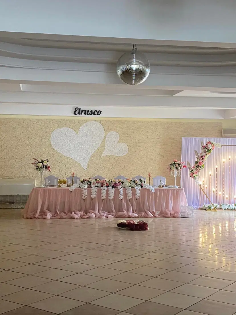 https://honeypot0.s3.amazonaws.com/1703157477085-gallery-HOTEL%20ETRUSCO%20%20%281%29.webp