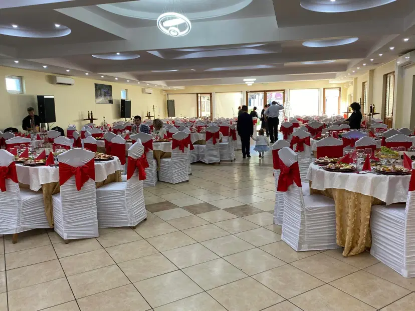https://honeypot0.s3.amazonaws.com/1703157478024-gallery-HOTEL%20ETRUSCO%20%20%282%29.webp