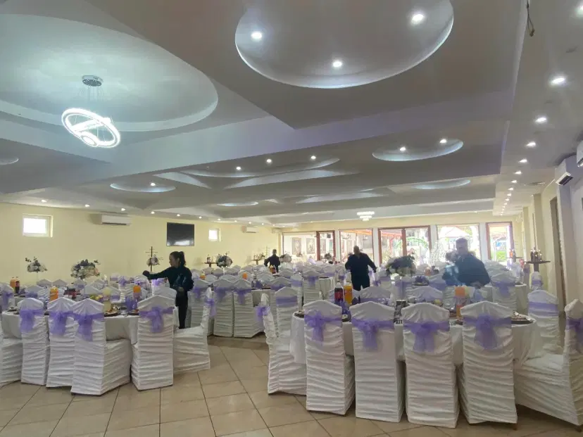 https://honeypot0.s3.amazonaws.com/1703157480781-gallery-HOTEL%20ETRUSCO%20%20%285%29.webp