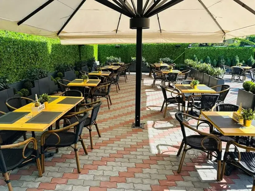 https://honeypot0.s3.amazonaws.com/1703163394124-gallery-RESTAURANT%20DANA%20%285%29.webp