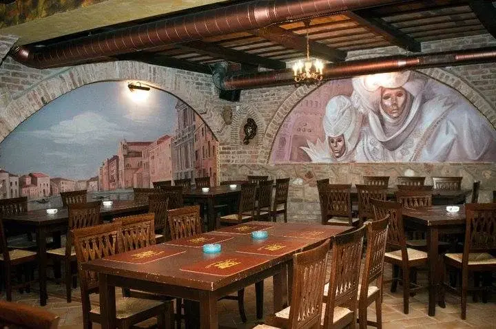 https://honeypot0.s3.amazonaws.com/1703173193121-gallery-RISTORANTE%20SAN%20MARCO%20%20%284%29.webp