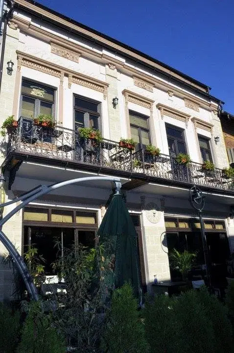 https://honeypot0.s3.amazonaws.com/1703173193745-gallery-RISTORANTE%20SAN%20MARCO%20%20%285%29.webp