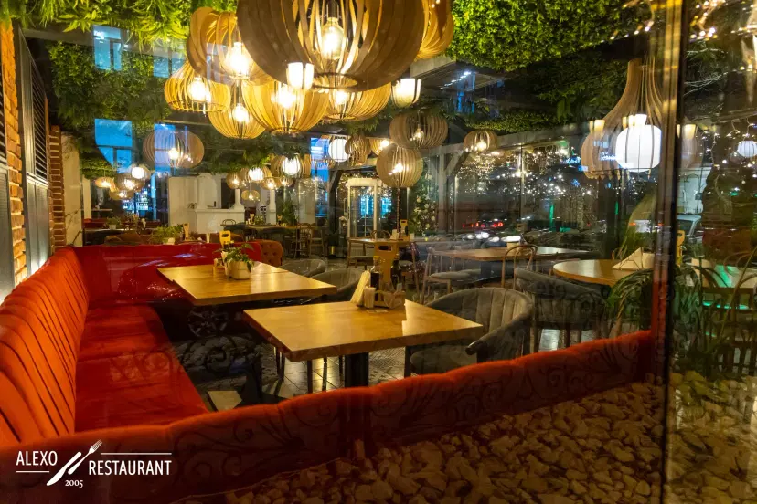 https://honeypot0.s3.amazonaws.com/1703177407731-gallery-RESTAURANT%20ALEXO%20%20%286%29.webp