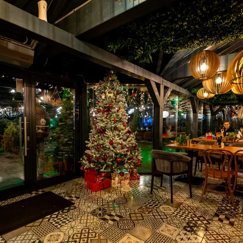 https://honeypot0.s3.amazonaws.com/1703177410763-gallery-RESTAURANT%20ALEXO%20%20%289%29.webp