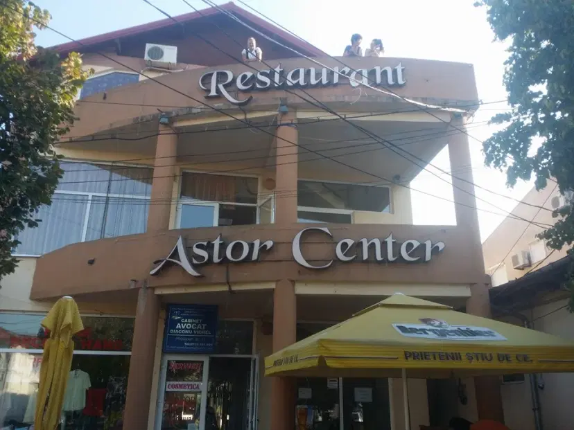 https://honeypot0.s3.amazonaws.com/1703178354010-gallery-RESTAURANT%20ASTOR%20%20%283%29.webp