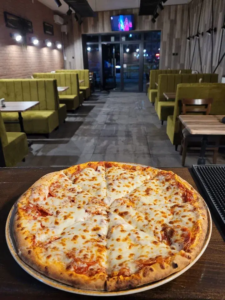 https://honeypot0.s3.amazonaws.com/1703181271963-gallery-RESTAURANT%20MOFT%20%282%29.webp