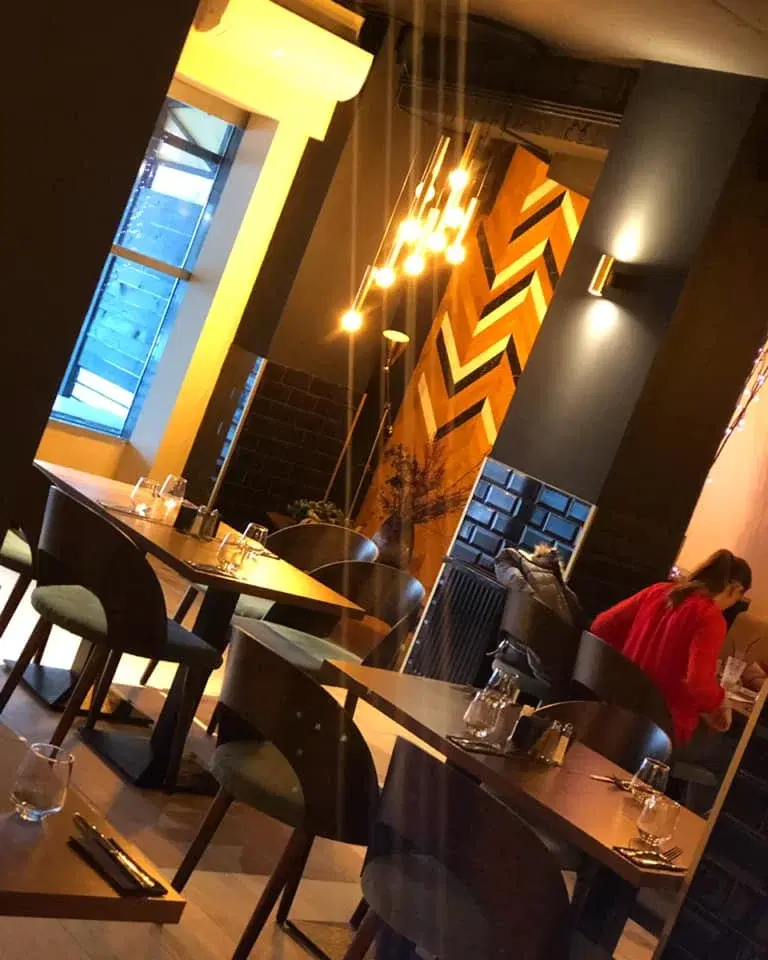 https://honeypot0.s3.amazonaws.com/1703241617215-gallery-CINAS%20RESTAURANT%20%282%29.webp