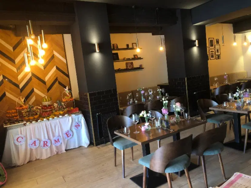 https://honeypot0.s3.amazonaws.com/1703241618586-gallery-CINAS%20RESTAURANT%20%284%29.webp