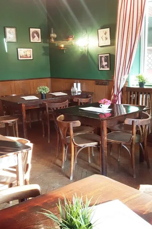 https://honeypot0.s3.amazonaws.com/1703251919483-gallery-RESTAURANT%20HOME%20%284%29.webp