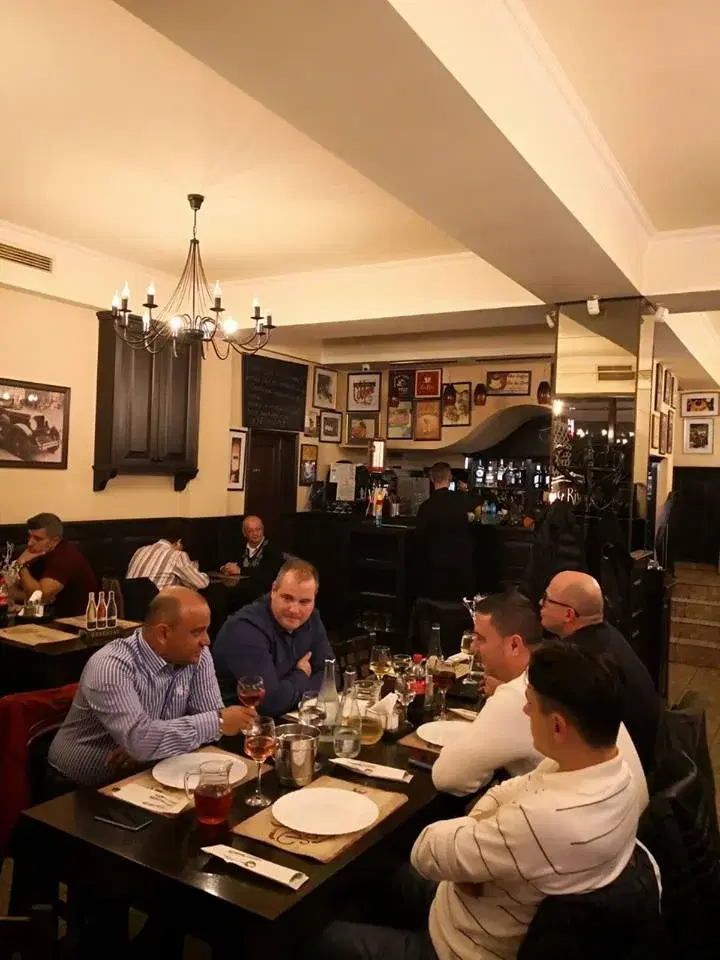 https://honeypot0.s3.amazonaws.com/1703757309779-gallery-CASA%20RIVOLI%20%284%29.webp