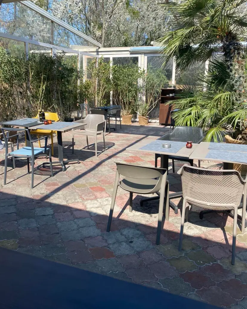 https://honeypot0.s3.amazonaws.com/1703846116744-gallery-CASA%20OPRESCU%20%20%282%29.webp