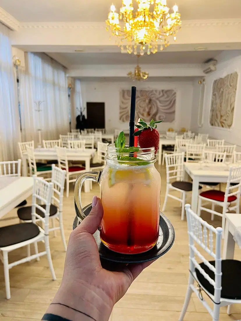 https://honeypot0.s3.amazonaws.com/1703850269490-gallery-RESTAURANT%20CASA%20LUICA%20%289%29.webp