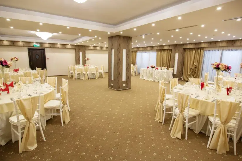 https://honeypot0.s3.amazonaws.com/1703857338650-gallery-RESTAURANT%20EXCELLENCE%20%285%29.webp