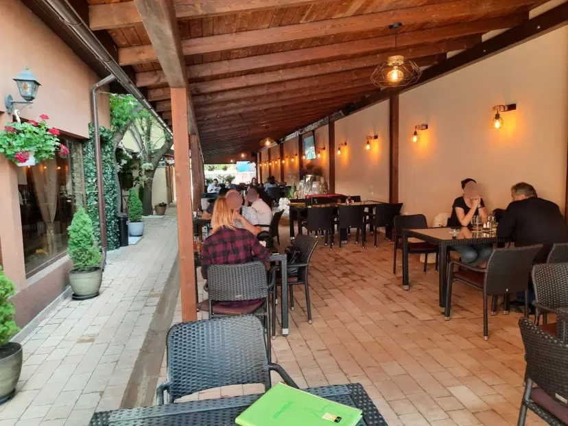 https://honeypot0.s3.amazonaws.com/1703859193202-gallery-RESTAURANT%20ELENA%20%285%29.webp