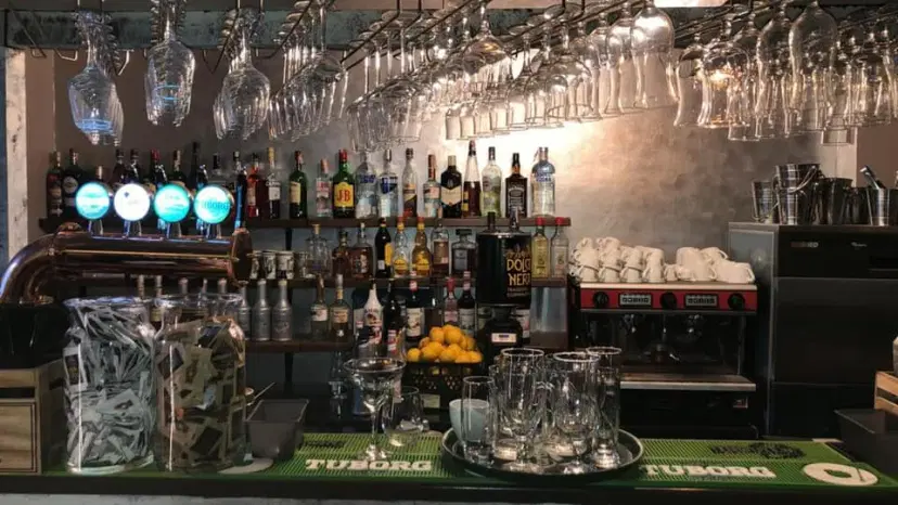 https://honeypot0.s3.amazonaws.com/1703861750624-gallery-RESTAURANT%20NUSSDORF%20%283%29.webp