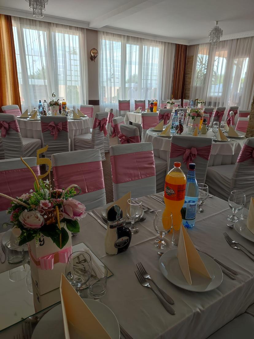 https://honeypot0.s3.amazonaws.com/1704240021166-gallery-premium-events%20%286%29.jpg