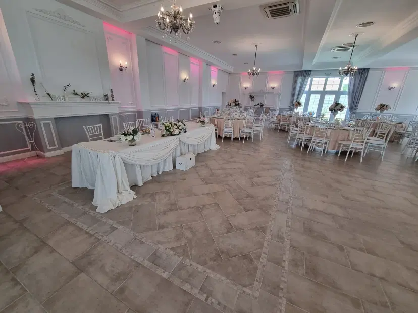 https://honeypot0.s3.amazonaws.com/1704296446081-gallery-ANNES%20EVENT%20%2811%29.webp