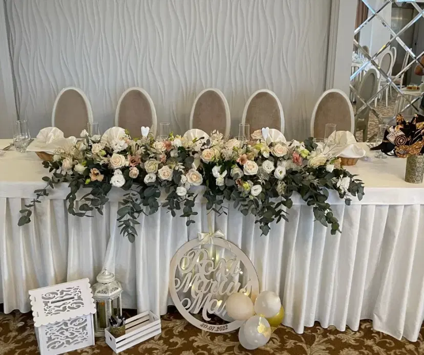 https://honeypot0.s3.amazonaws.com/1704298268430-gallery-NEON%20EVENTS%20%282%29.webp