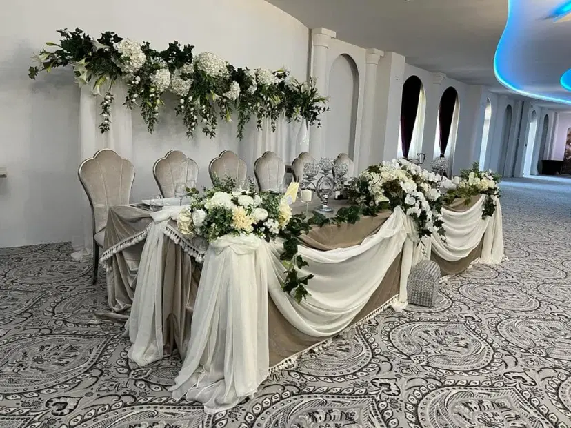 https://honeypot0.s3.amazonaws.com/1704355219210-gallery-ARTA%20HOTEL%20%283%29.webp