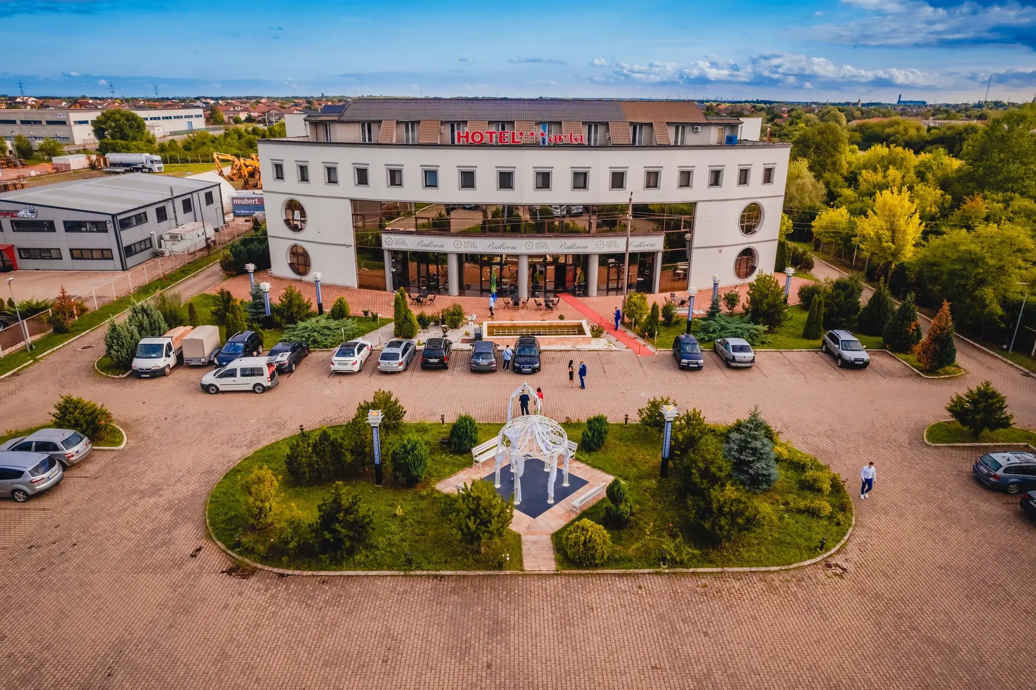 Arta Hotel