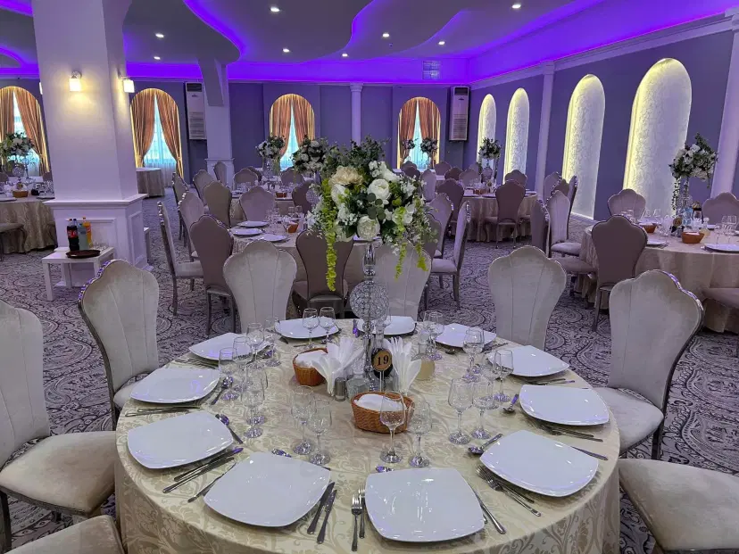 https://honeypot0.s3.amazonaws.com/1704355227970-gallery-ARTA%20HOTEL%20%2813%29.webp
