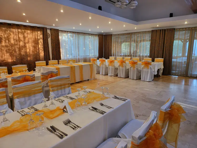 https://honeypot0.s3.amazonaws.com/1704714547246-gallery-RESTAURANT%20BARBQ%20%287%29.webp