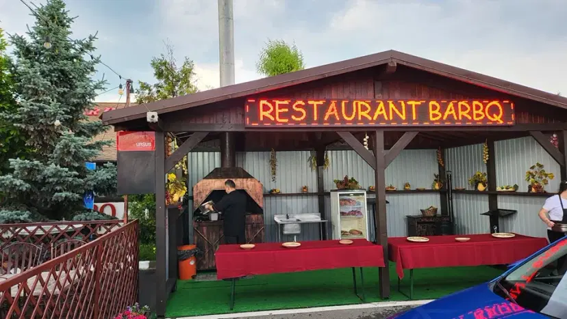 https://honeypot0.s3.amazonaws.com/1704714552386-gallery-RESTAURANT%20BARBQ%20%2813%29.webp