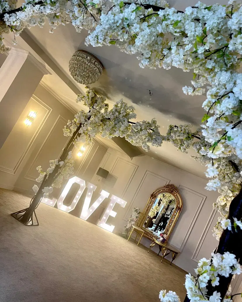 https://honeypot0.s3.amazonaws.com/1704786363659-gallery-MELODY%20GRAND%20BALLROOM%20%285%29.webp