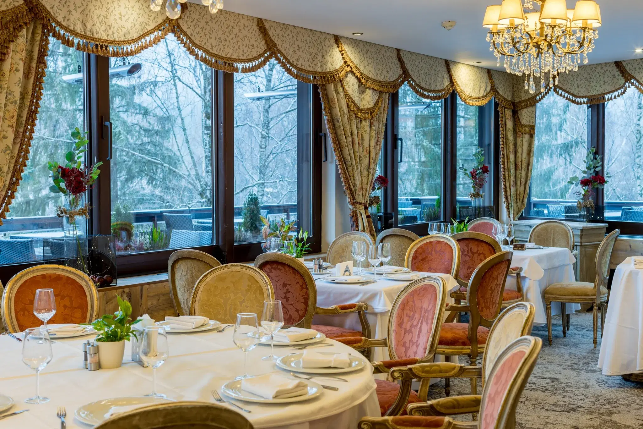 Hotelul Alpin