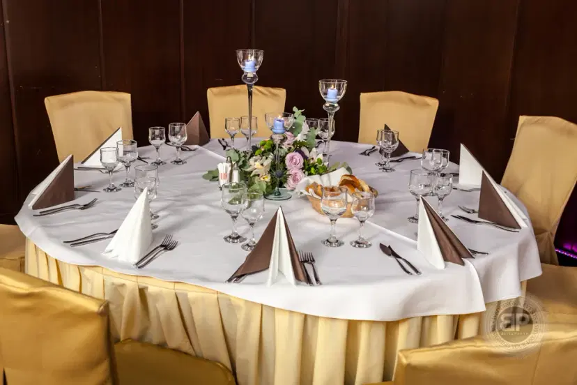 https://honeypot0.s3.amazonaws.com/1705265125750-gallery-hotel-restaurant-cubix%20%285%29.webp
