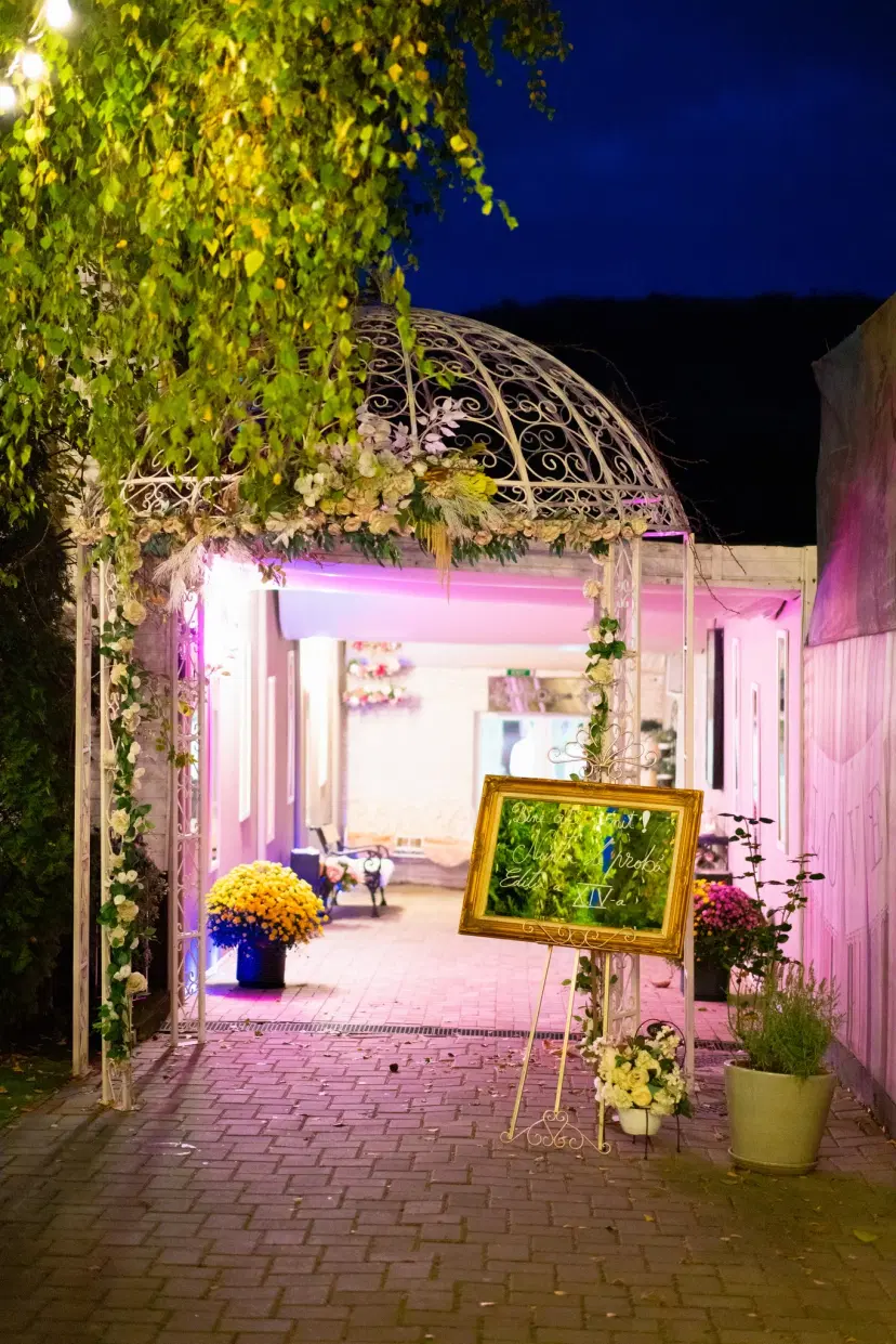 https://honeypot0.s3.amazonaws.com/1705317630478-gallery-RESTAURANT%20CASABLANCA%20%281%29.webp