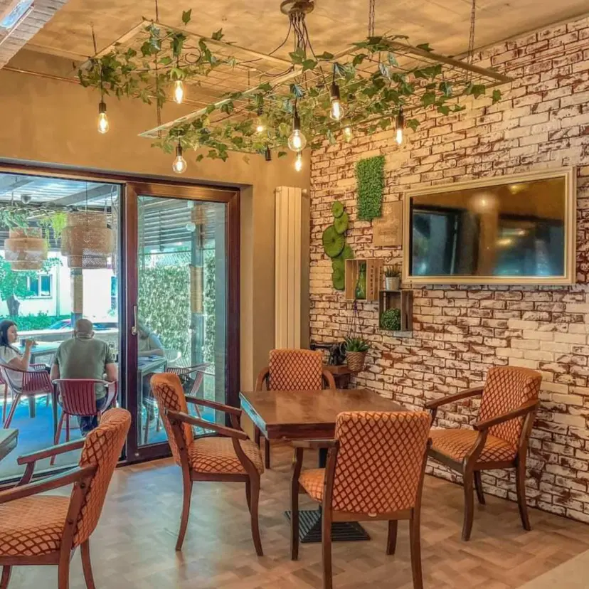 https://honeypot0.s3.amazonaws.com/1706695588201-gallery-WENGE%20BISTRO%20%285%29.webp