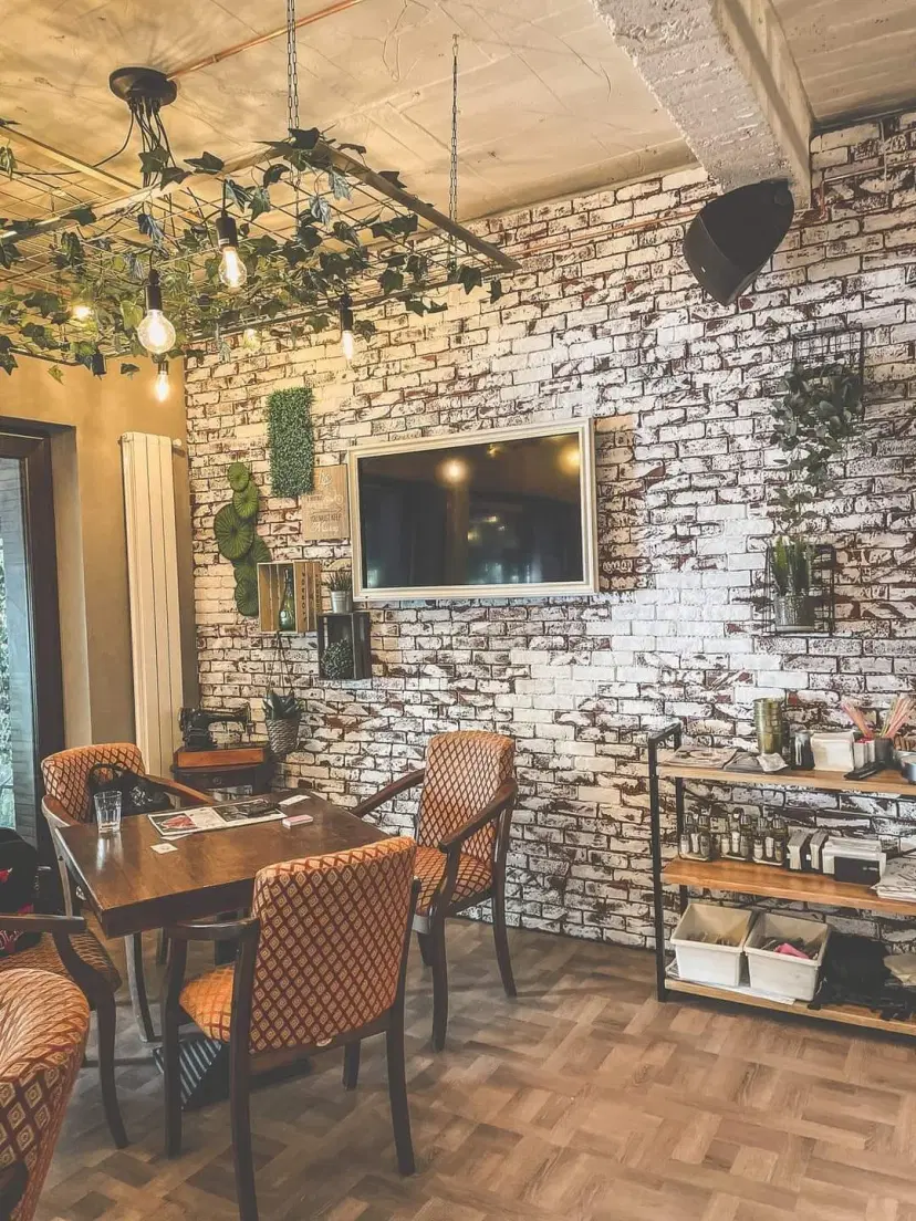 https://honeypot0.s3.amazonaws.com/1706695589908-gallery-WENGE%20BISTRO%20%287%29.webp