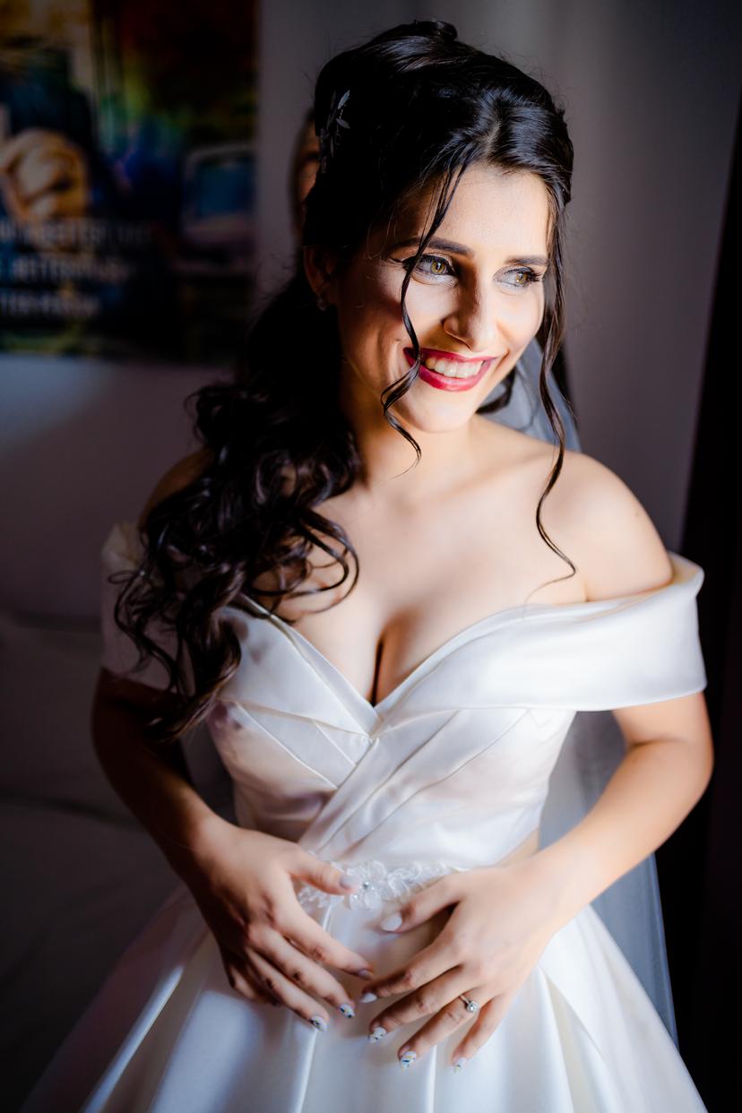https://honeypot0.s3.amazonaws.com/albumImages/1746090712509-albumImages-ABC02733.jpg