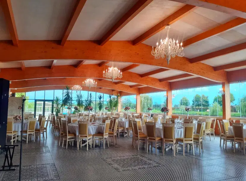 https://honeypot0.s3.amazonaws.com/gallery/1710853535663-gallery-Camelot%20Resort%20%284%29.webp