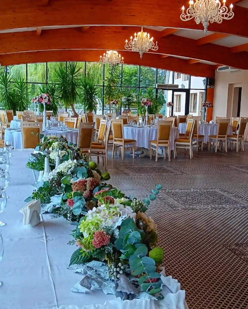 https://honeypot0.s3.amazonaws.com/gallery/1710853535952-gallery-Camelot%20Resort%20%282%29.webp
