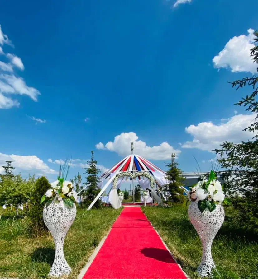 https://honeypot0.s3.amazonaws.com/gallery/1711453763573-gallery-Acropole%20Events%20%282%29.webp