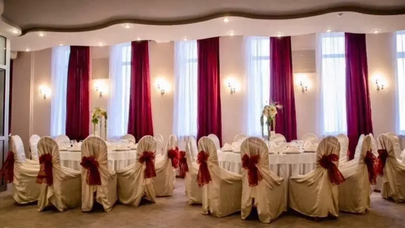 https://honeypot0.s3.amazonaws.com/gallery/1711723591554-gallery-Restaurant%20Regat%20%284%29.webp