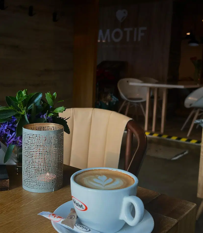 https://honeypot0.s3.amazonaws.com/gallery/1713462212567-gallery-Restaurant%20Motif%20%285%29.webp