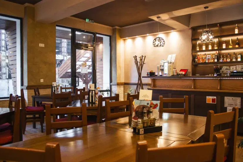 https://honeypot0.s3.amazonaws.com/gallery/1713954828595-gallery-Restaurant%20Dorka%20%285%29.webp