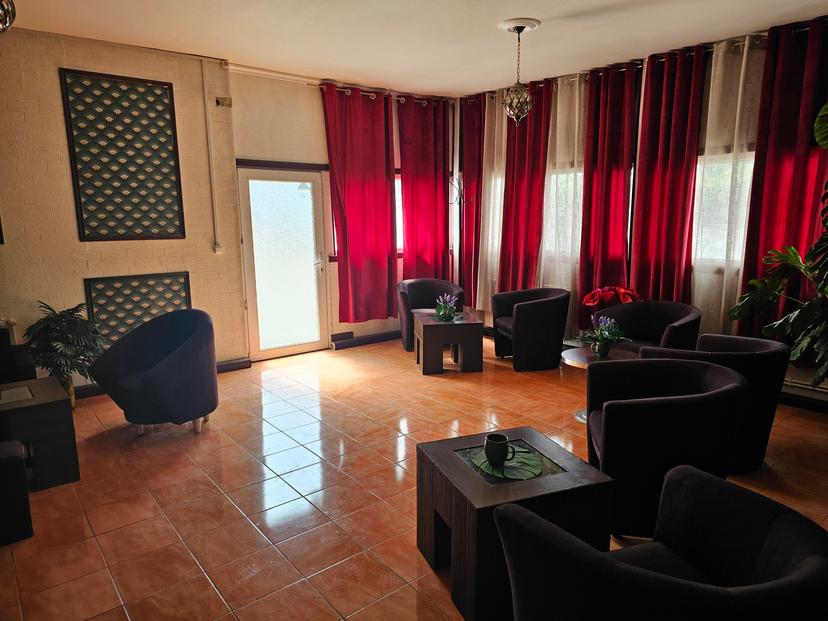 https://honeypot0.s3.amazonaws.com/gallery/1731326801825-gallery-CAFENEA%201.jpg