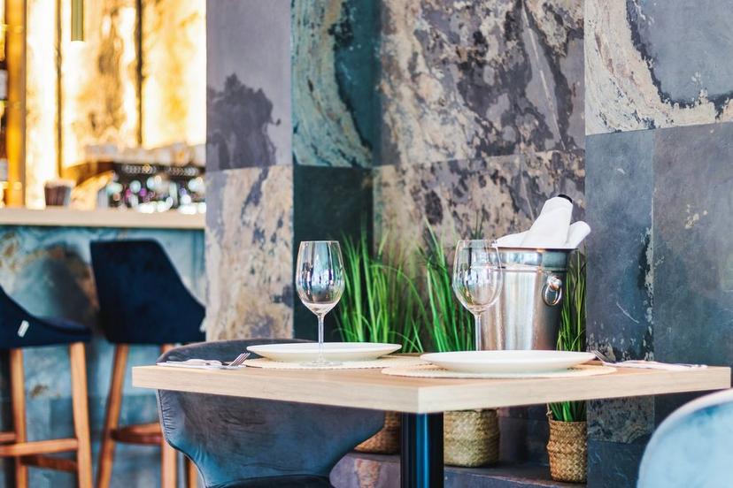https://honeypot0.s3.amazonaws.com/gallery/1740149227662-gallery-hotelul-domnitei-restaurant-2.jpg