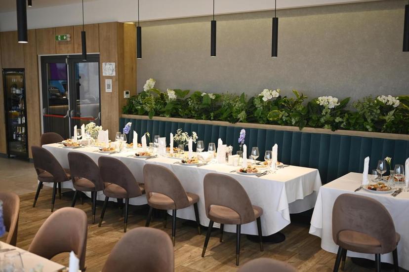 https://honeypot0.s3.amazonaws.com/gallery/1740408169333-gallery-Event-logodna-5.jpg