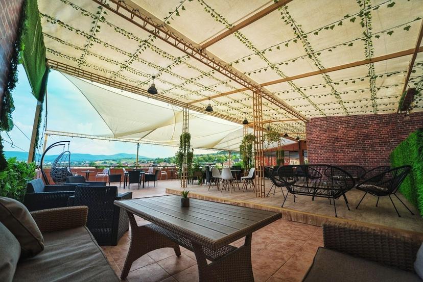 https://honeypot0.s3.amazonaws.com/gallery/1740413925066-gallery-Restaurant%20Heaven%20%282%29.jpg