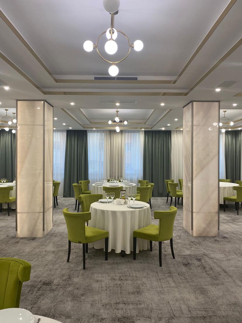 https://honeypot0.s3.amazonaws.com/gallery/1740415143034-gallery-Griff%20Hotel%20%20%284%29.jpg