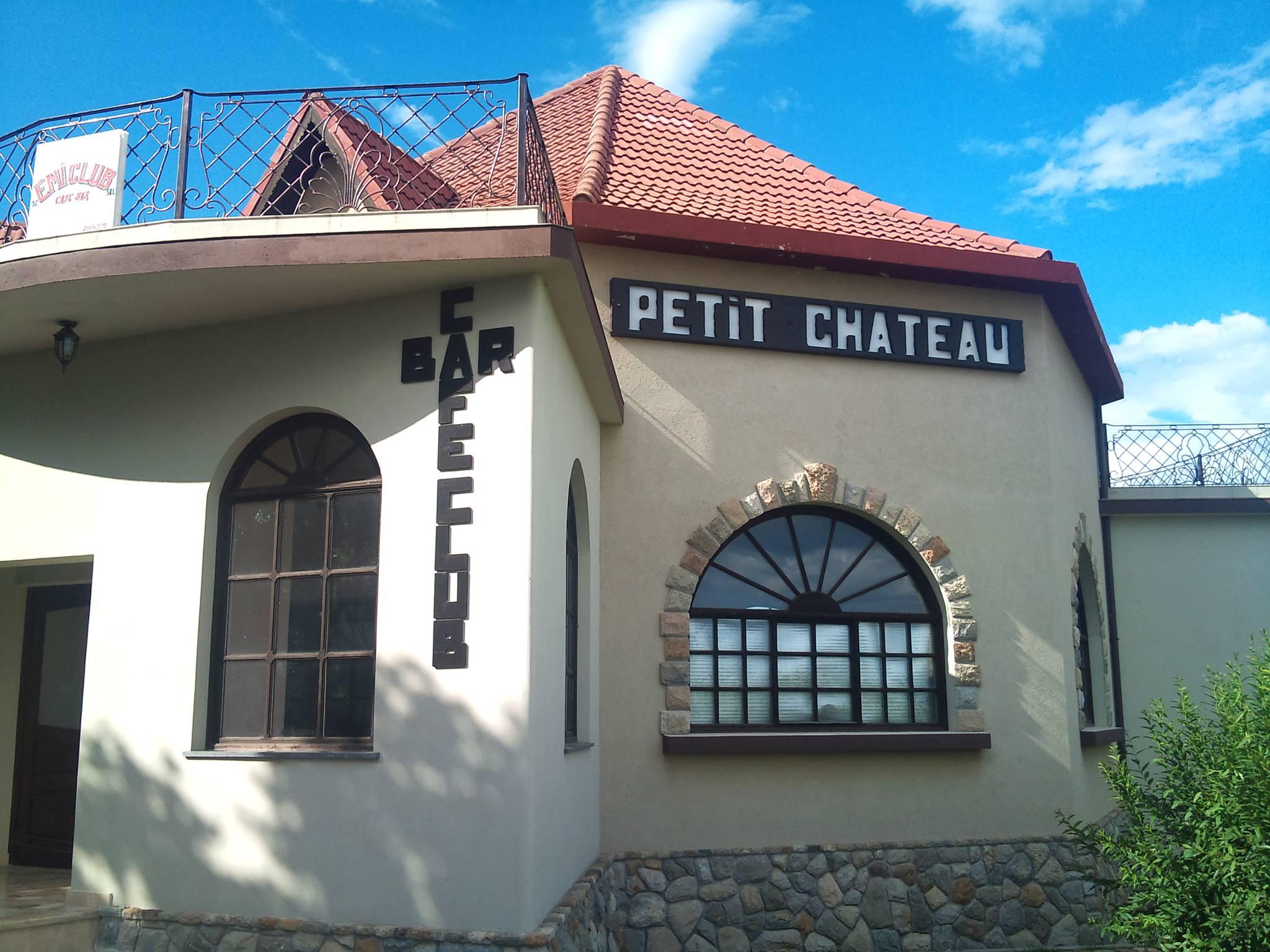 Petit Chateau