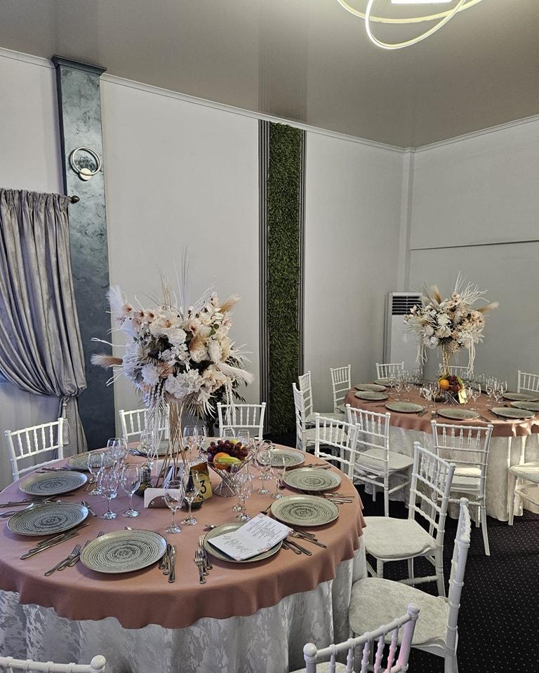 https://honeypot0.s3.amazonaws.com/gallery/1740507748653-gallery-Bloom%20Events%20%286%29.jpg