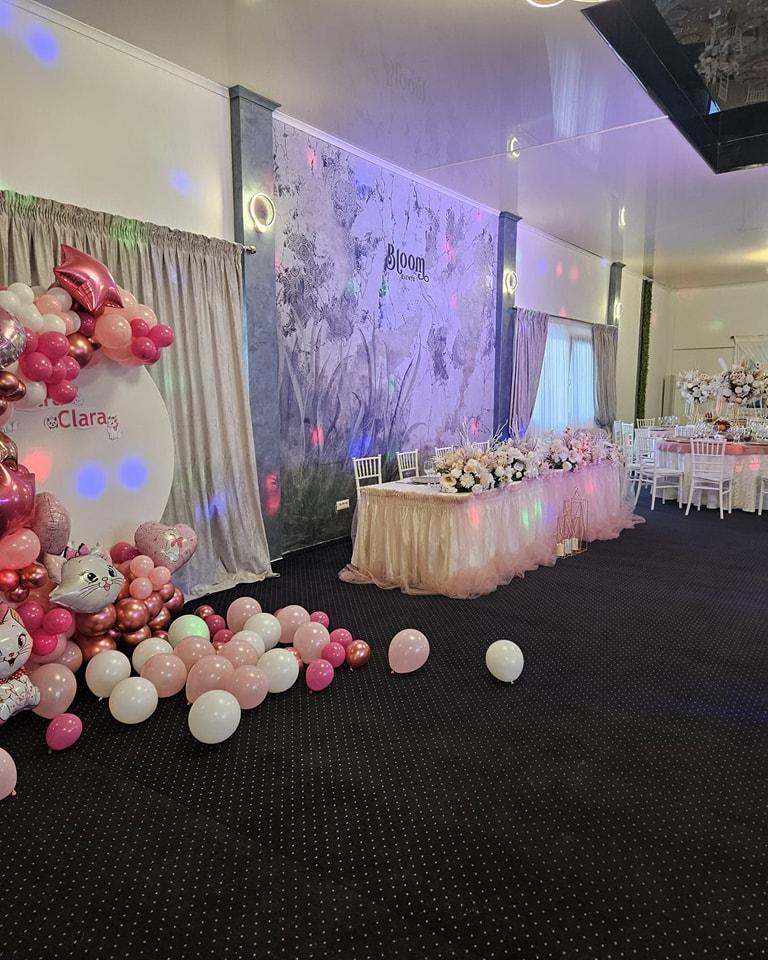 https://honeypot0.s3.amazonaws.com/gallery/1740507749375-gallery-Bloom%20Events%20%288%29.jpg