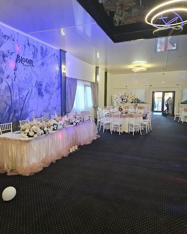 https://honeypot0.s3.amazonaws.com/gallery/1740507749495-gallery-Bloom%20Events%20%2810%29.jpg