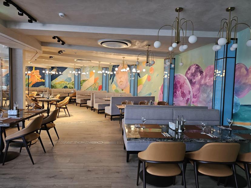 https://honeypot0.s3.amazonaws.com/gallery/1740656738947-gallery-Restaurant%20Intim%20%283%29.jpg